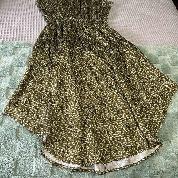 SOZY Tencel Nessa Midi Dress in Olive - Picture 6 of 8